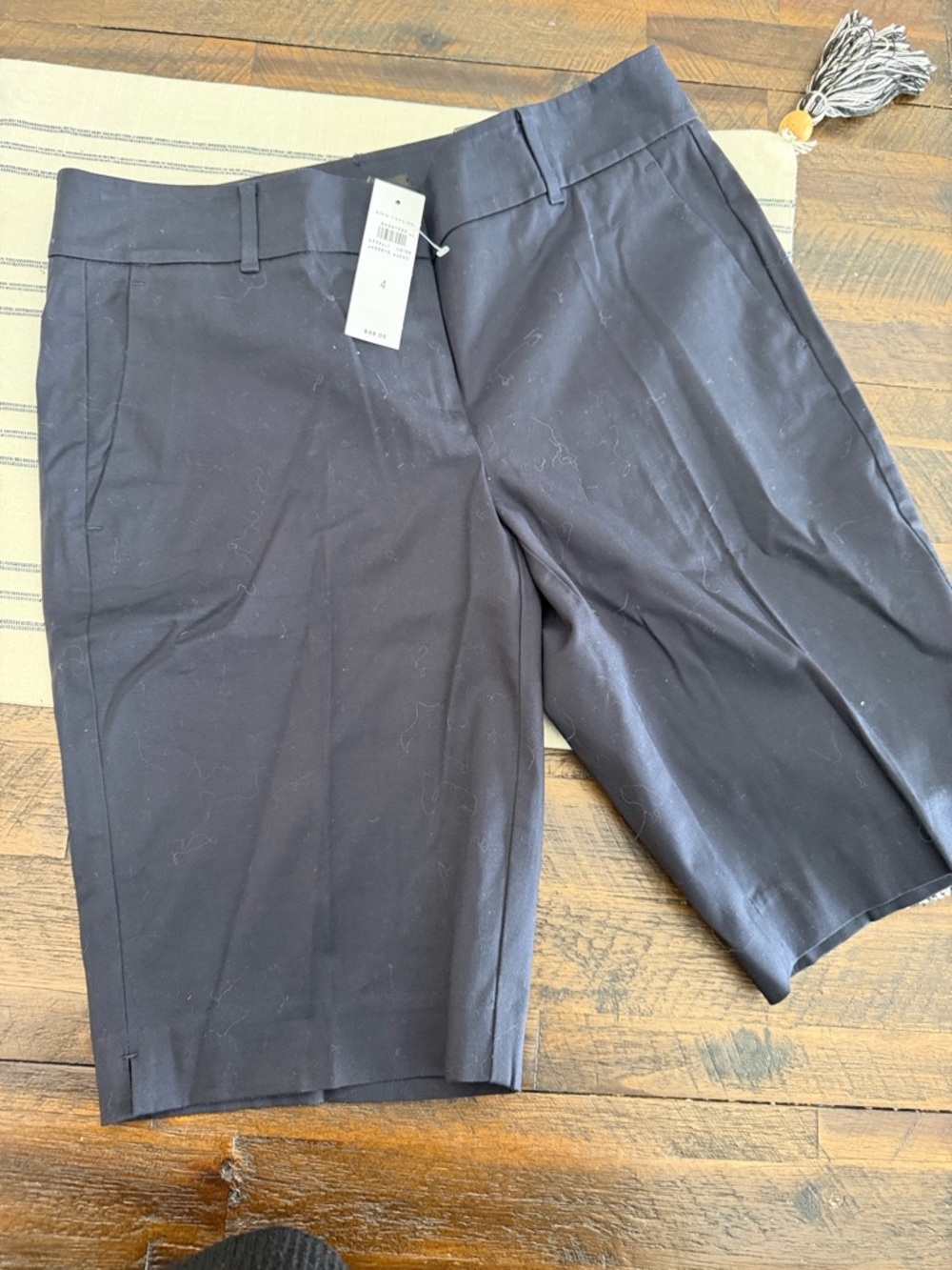 Ann Taylor Women's dark navy  Bermuda Shorts